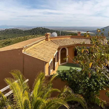 Villa Oscols *